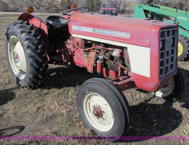 image for item G9719 International 354 tractor