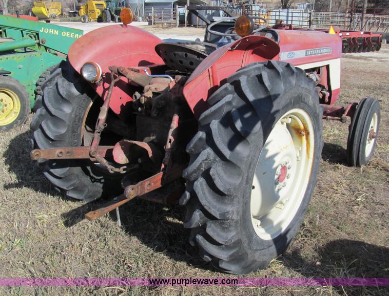image for item G9719 International 354 tractor