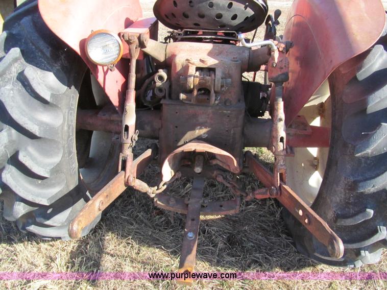 image for item G9719 International 354 tractor