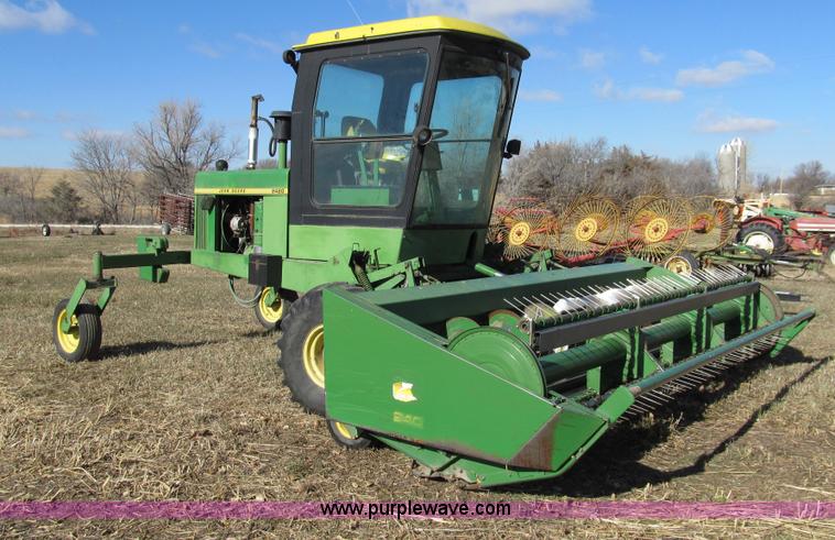 image for item G9722 1982 John Deere 2420 self-propelled swather