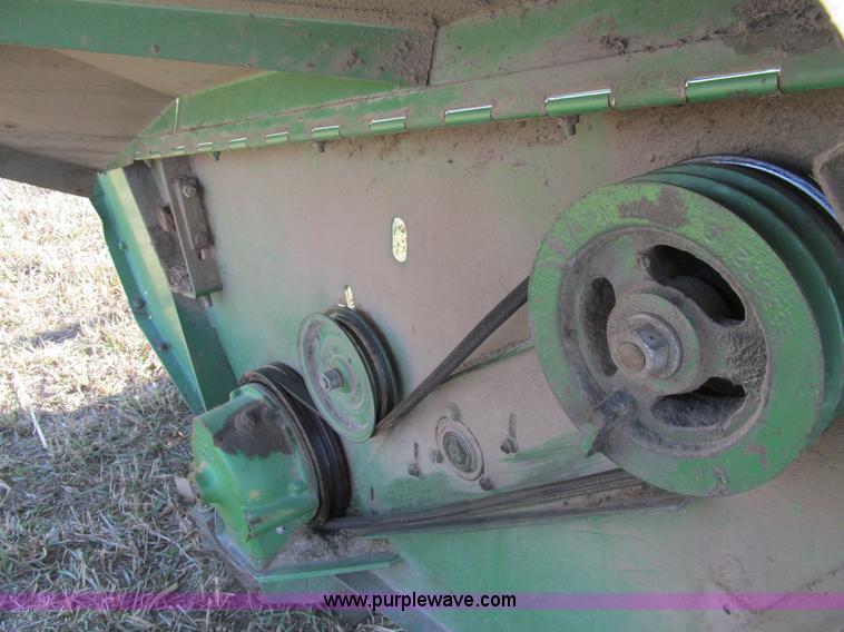 image for item G9722 1982 John Deere 2420 self-propelled swather