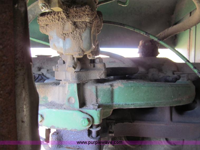 image for item G9722 1982 John Deere 2420 self-propelled swather