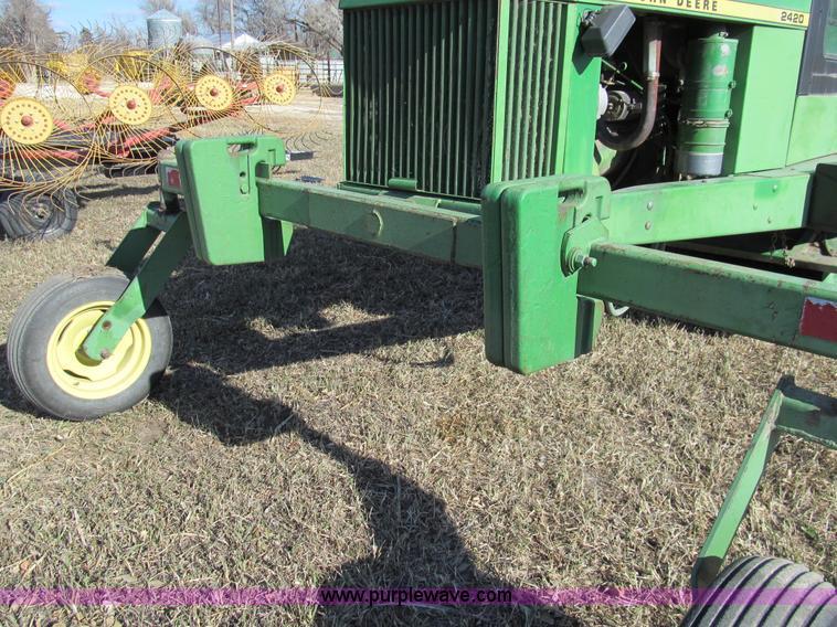 image for item G9722 1982 John Deere 2420 self-propelled swather