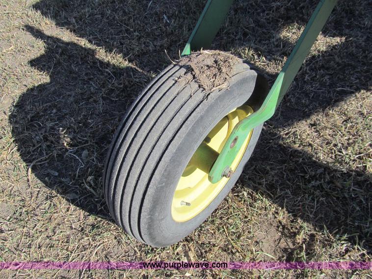 image for item G9722 1982 John Deere 2420 self-propelled swather