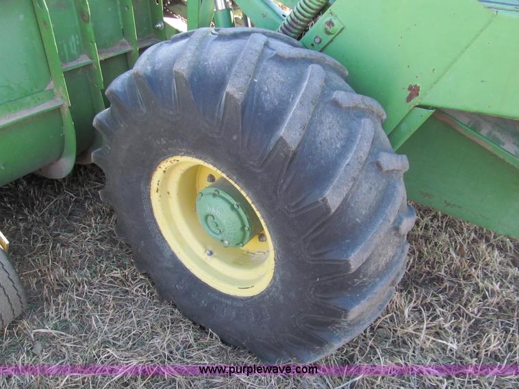 image for item G9722 1982 John Deere 2420 self-propelled swather
