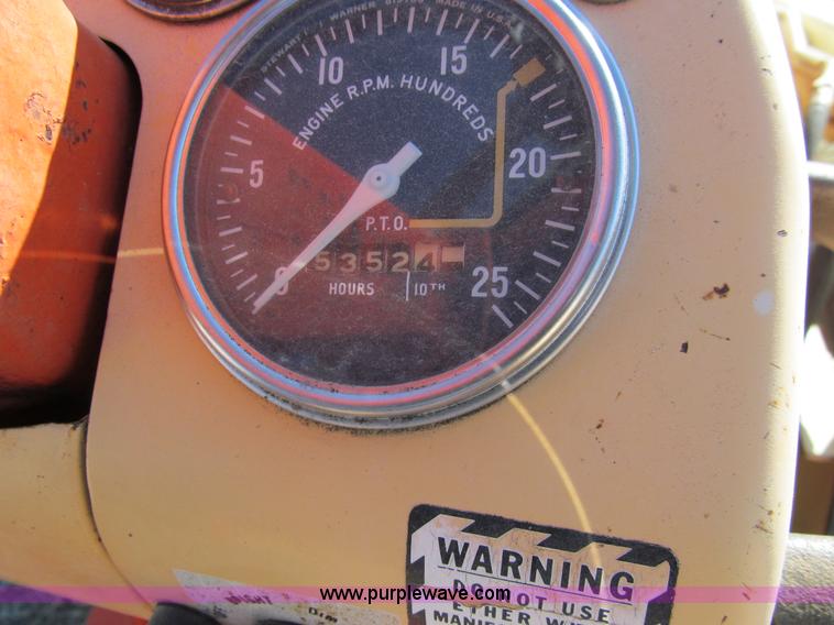 image for item G9724 1969 Case 930 Comfort King tractor