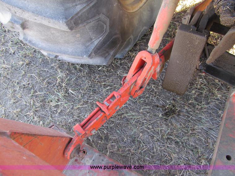 image for item G9724 1969 Case 930 Comfort King tractor