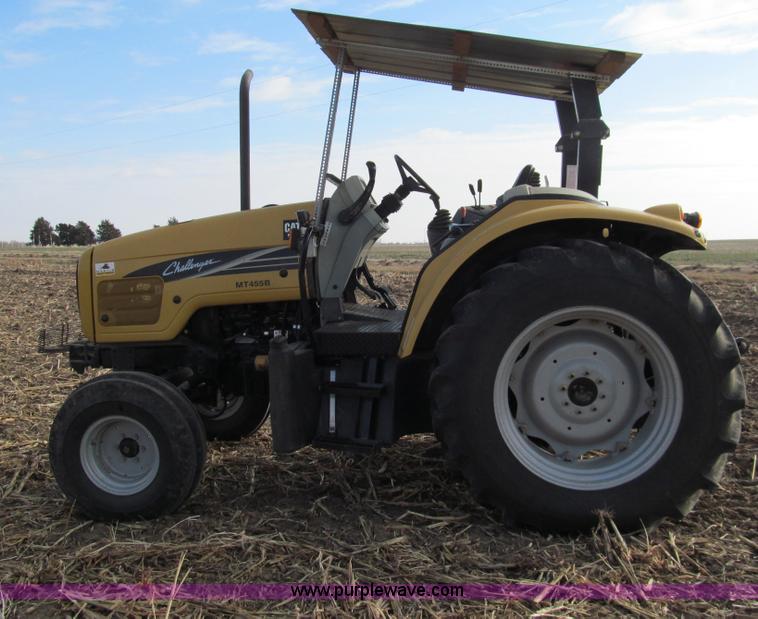image for item G9727 2004 Caterpillar Challenger MT455B tractor