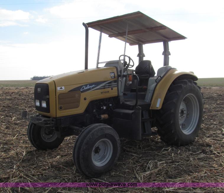 image for item G9727 2004 Caterpillar Challenger MT455B tractor
