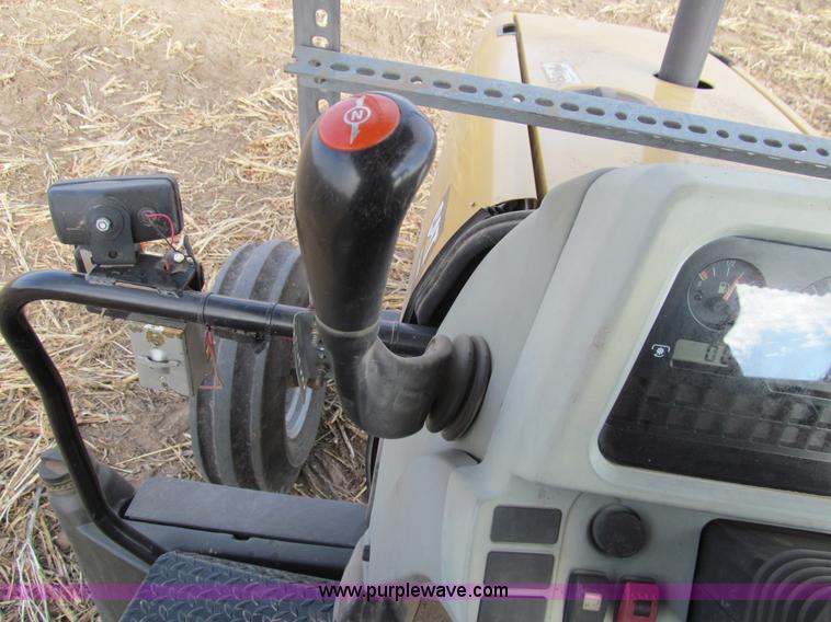 image for item G9727 2004 Caterpillar Challenger MT455B tractor