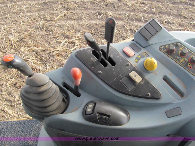 image for item G9727 2004 Caterpillar Challenger MT455B tractor