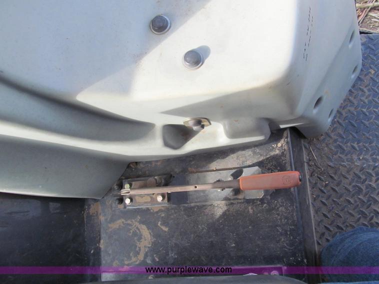 image for item G9727 2004 Caterpillar Challenger MT455B tractor