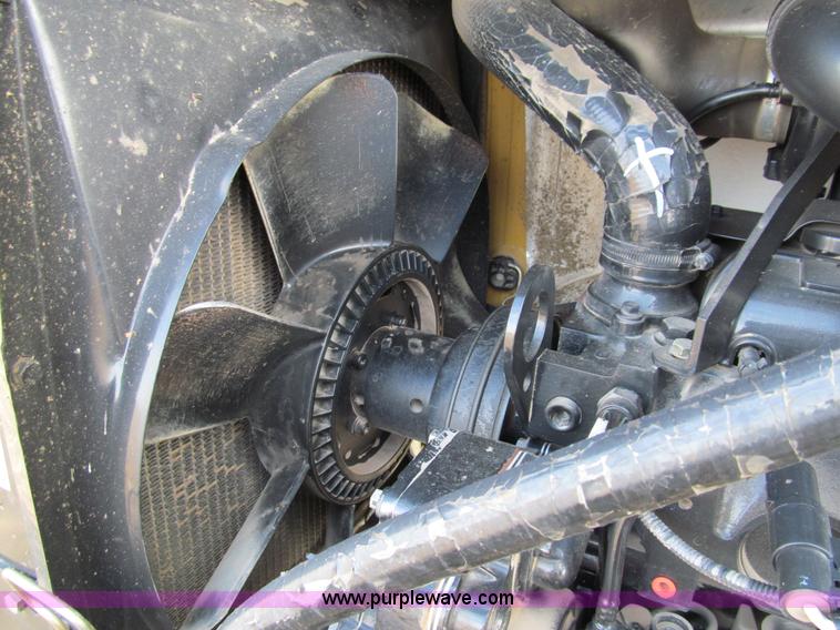 image for item G9727 2004 Caterpillar Challenger MT455B tractor