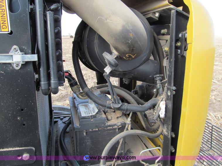 image for item G9727 2004 Caterpillar Challenger MT455B tractor