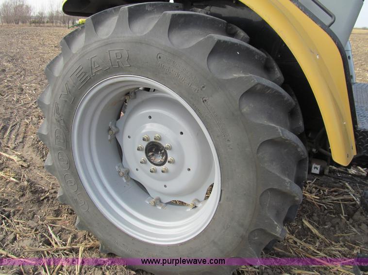 image for item G9727 2004 Caterpillar Challenger MT455B tractor