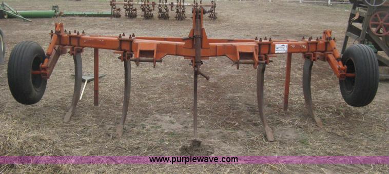 image for item H4287 Tufline VP-5-32-142 v-bar ripper