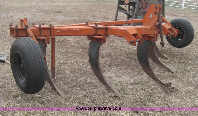 image for item H4287 Tufline VP-5-32-142 v-bar ripper