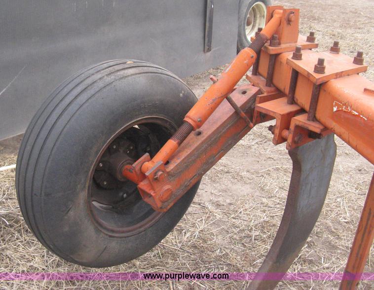 image for item H4287 Tufline VP-5-32-142 v-bar ripper