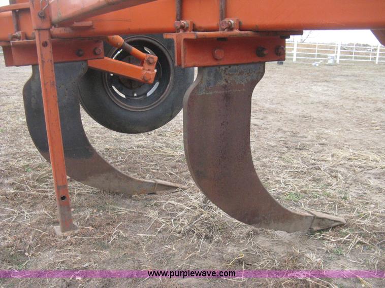 image for item H4287 Tufline VP-5-32-142 v-bar ripper