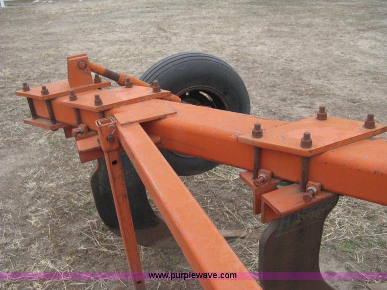 image for item H4287 Tufline VP-5-32-142 v-bar ripper