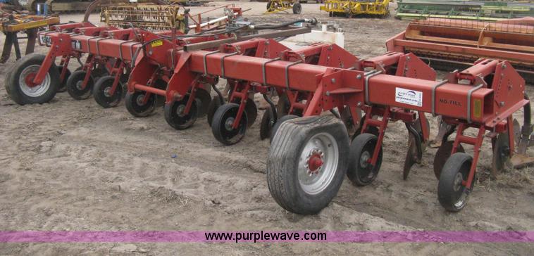 image for item H4293 Case 1840 cultivator