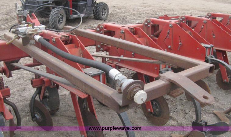 image for item H4293 Case 1840 cultivator