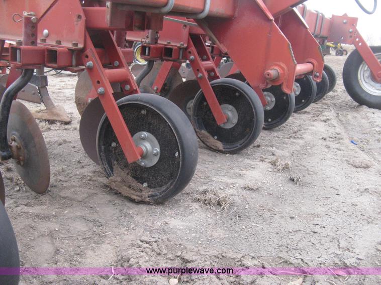 image for item H4293 Case 1840 cultivator