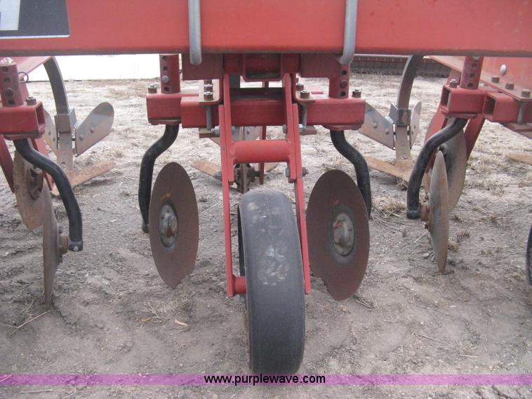 image for item H4293 Case 1840 cultivator