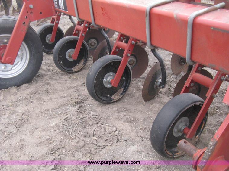 image for item H4293 Case 1840 cultivator