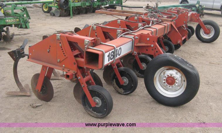 image for item H4294 Case 1840 cultivator