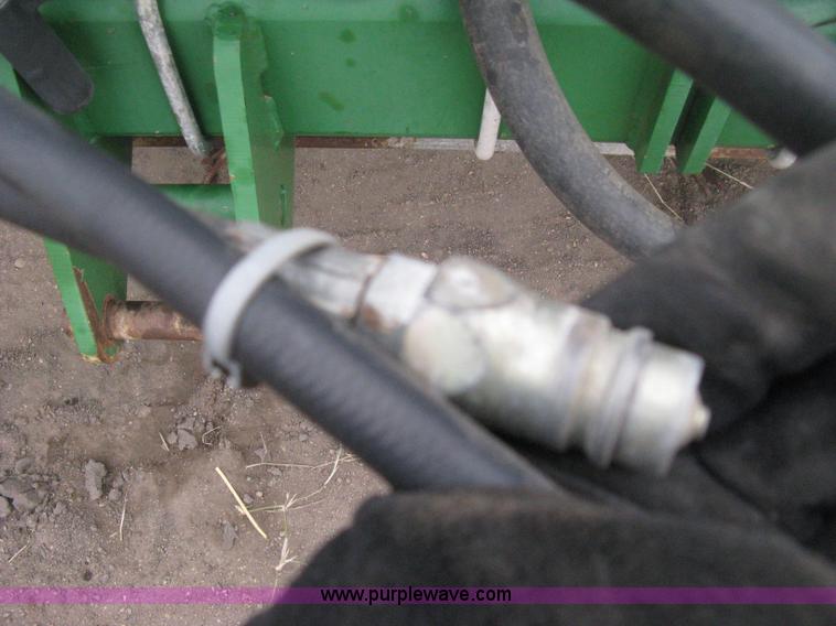 image for item H4296 2001 John Deere 1720 Integral Stack-Fold planter