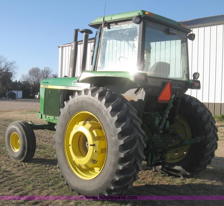 image for item H4341 1990 John Deere 4255 tractor