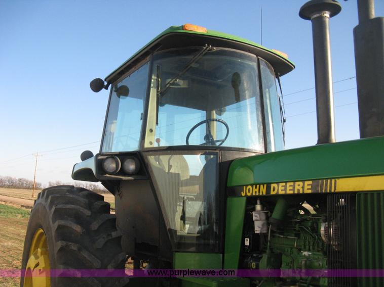 image for item H4341 1990 John Deere 4255 tractor