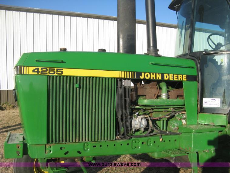 image for item H4341 1990 John Deere 4255 tractor