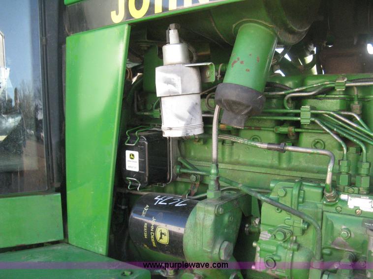 image for item H4341 1990 John Deere 4255 tractor