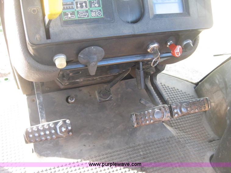 image for item H4341 1990 John Deere 4255 tractor