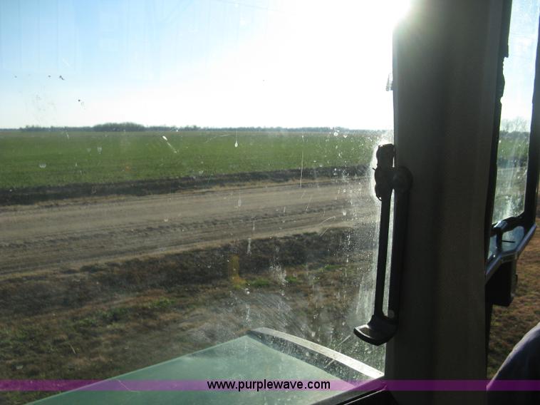 image for item H4341 1990 John Deere 4255 tractor