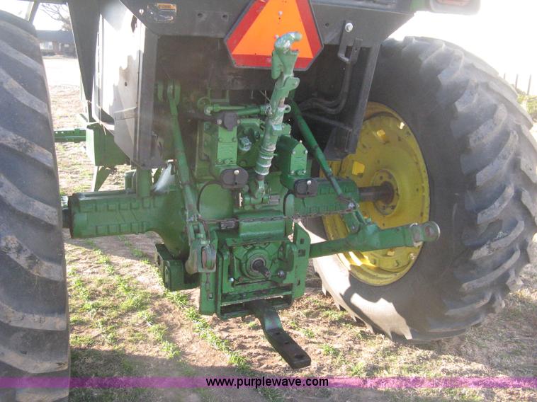 image for item H4341 1990 John Deere 4255 tractor