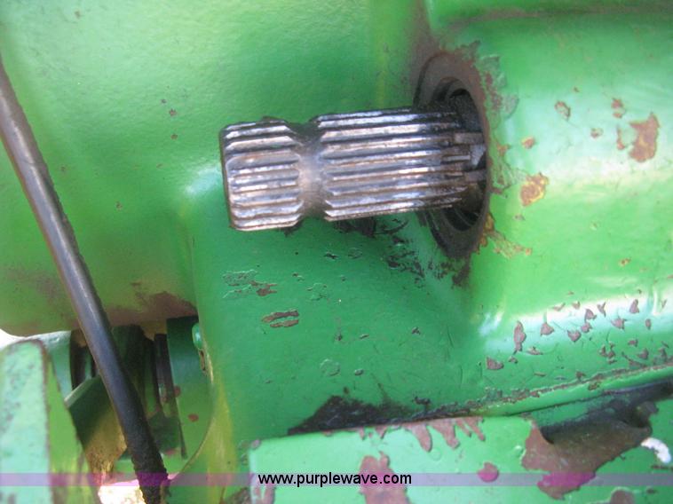 image for item H4341 1990 John Deere 4255 tractor