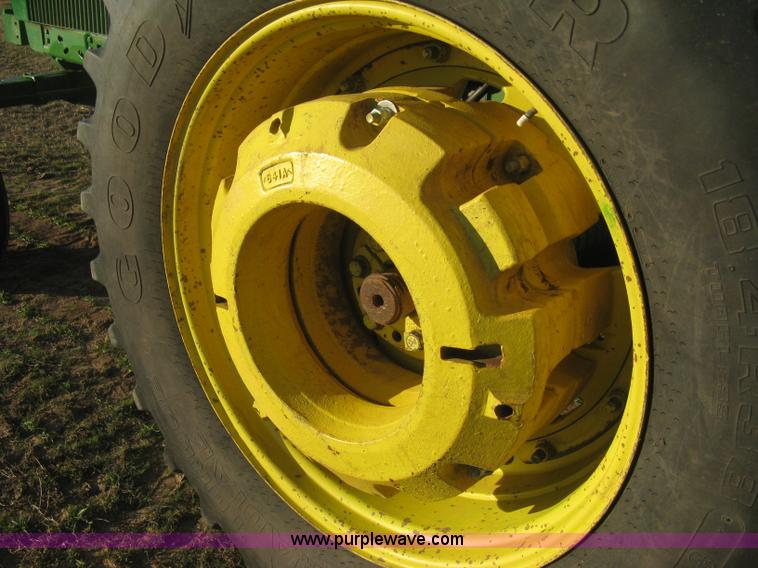 image for item H4341 1990 John Deere 4255 tractor