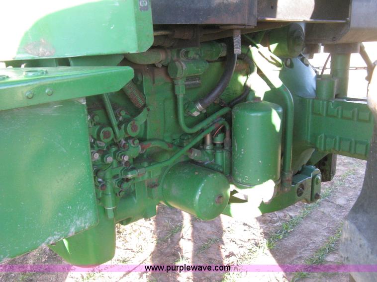 image for item H4341 1990 John Deere 4255 tractor