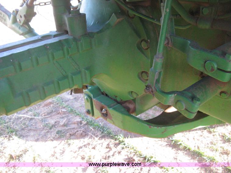 image for item H4341 1990 John Deere 4255 tractor