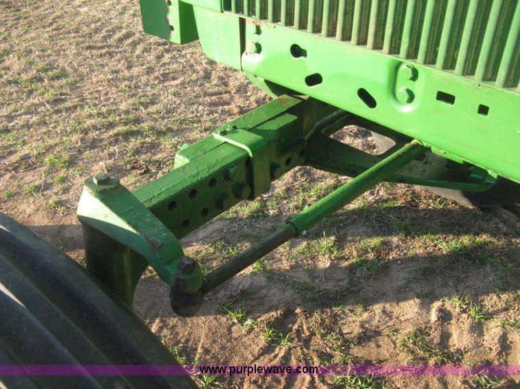 image for item H4341 1990 John Deere 4255 tractor