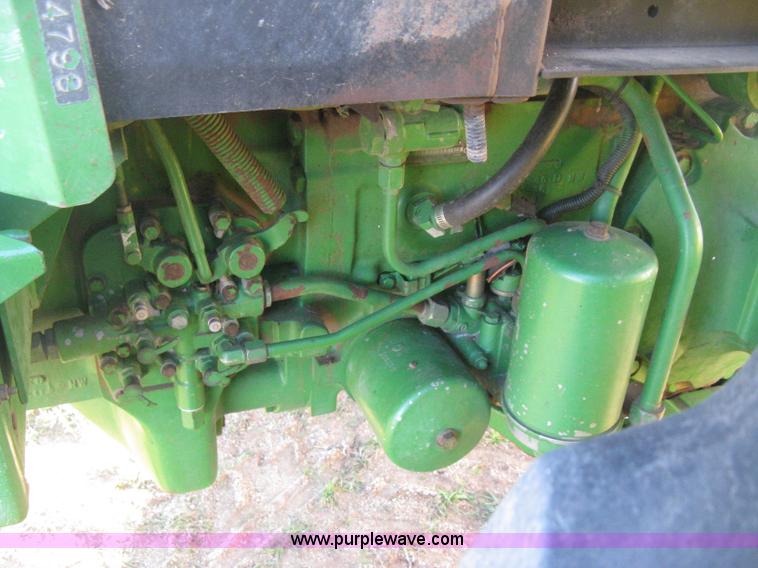 image for item H4341 1990 John Deere 4255 tractor
