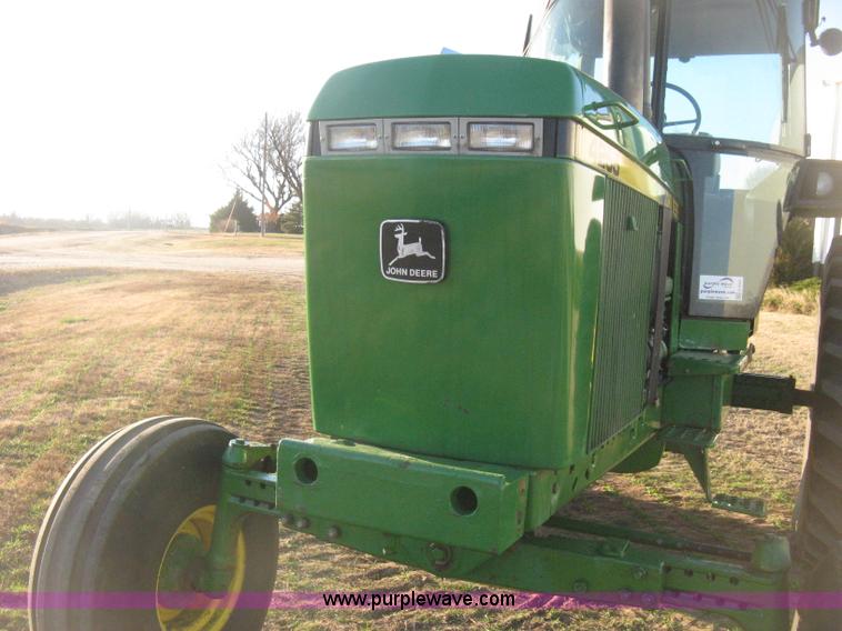 image for item H4341 1990 John Deere 4255 tractor