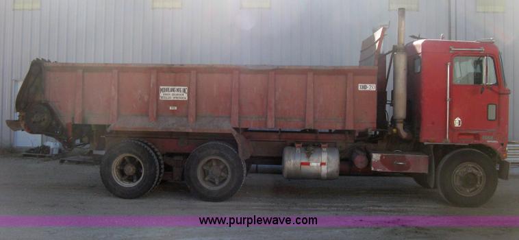 image for item H4369 1978 Kenworth K100E spreader truck