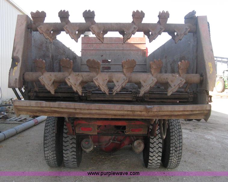 image for item H4369 1978 Kenworth K100E spreader truck