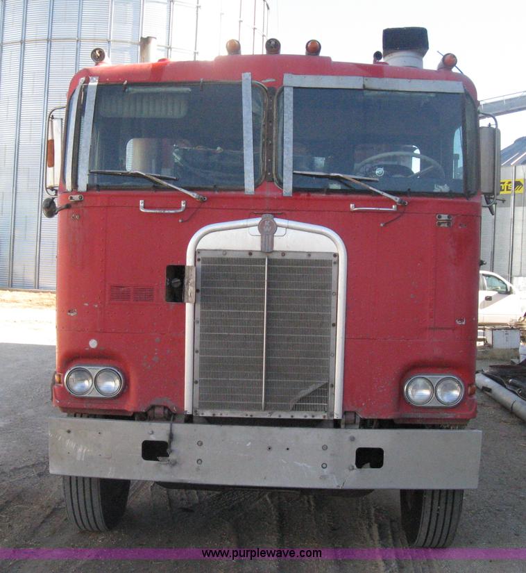 image for item H4369 1978 Kenworth K100E spreader truck