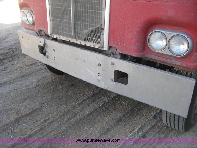 image for item H4369 1978 Kenworth K100E spreader truck