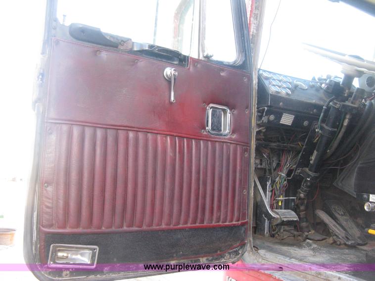 image for item H4369 1978 Kenworth K100E spreader truck